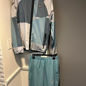 Nike Tech Track Pack Lightweight Running Suit. Mens Medium Top & Bottom. Worn 1x